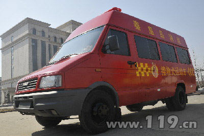 改裝后的搜救犬運(yùn)輸車