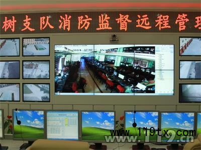 玉樹支隊遠程監(jiān)控一網吧畫面