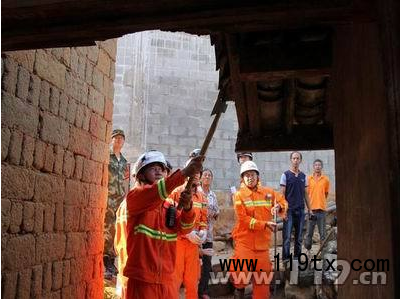 云南景區(qū)地震,臨滄消防全力救災
