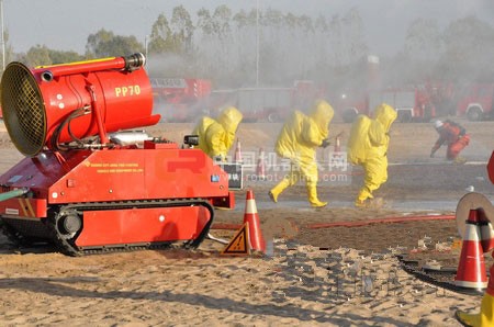 消防機(jī)器人從幕后走向戰(zhàn)場(chǎng)