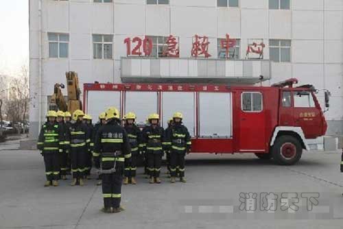 白銀消防組織官兵深入轄區單位開展滅火演練