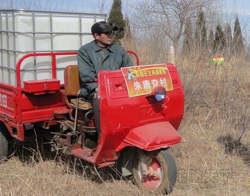 院格莊街道研發(fā)簡(jiǎn)易消防車(chē)