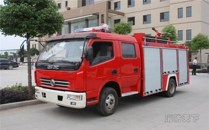 東風消防車 4噸消防車 多利卡消防車 水罐消防車 東風消防車 4噸消防車 多利卡消防車 水罐消防車