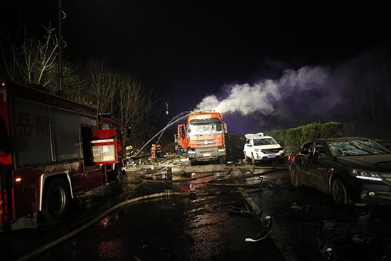 京港澳高速湖南段爆炸事故已致5死20傷