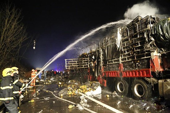 京港澳高速湖南段爆炸事故已致5死20傷